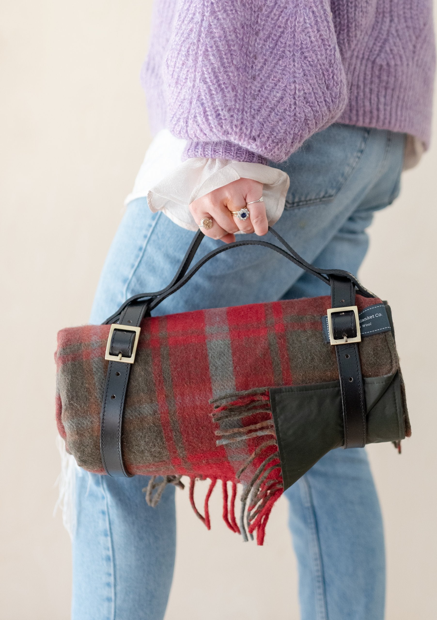 Picnic blanket leather strap best sale